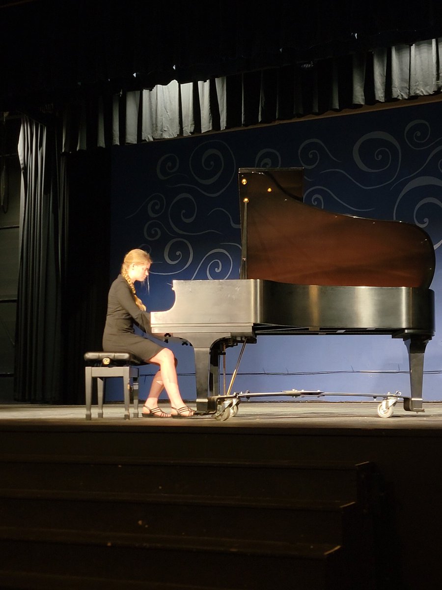 Junior Caitlyn Curtis performed a beautiful piano solo today at MSHSAA District Solo Contest! <a href="/PlattsburgHS/">PHS Tigers</a> <a href="/PlattsburgTiger/">CCR3</a>