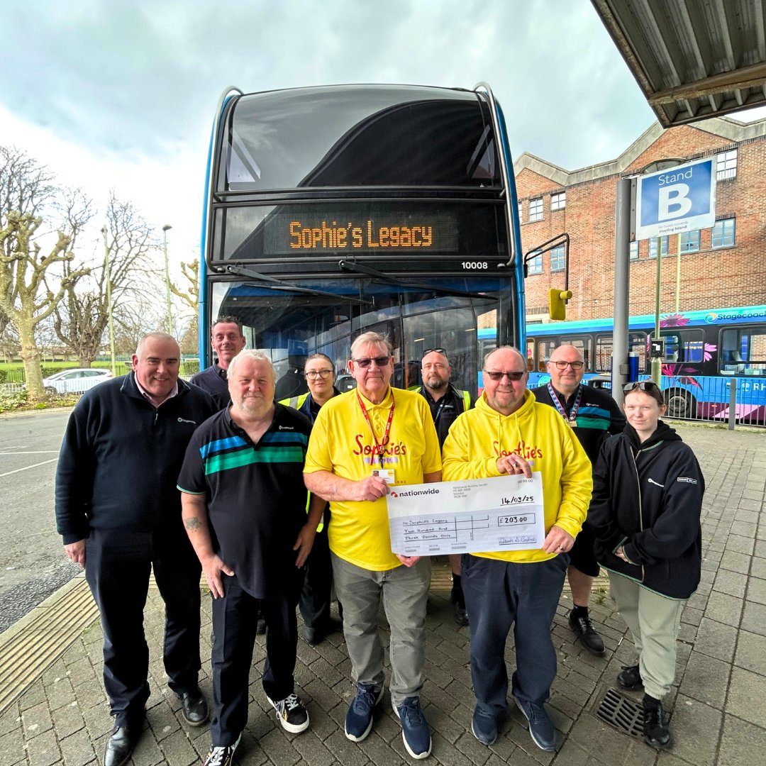 StagecoachSouth's tweet photo. A moment to celebrate!
Thomas & Frances Raistrick, Stagecoach South bus drivers, have officially handed over £203 to Sophie’s Legacy, through their fundraising initatives.
Find out more - https://t.co/gVkf3iUQhP
#CommunityHeroes #Fundraising #ChequePresentation https://t.co/UKCEZN9Zdq