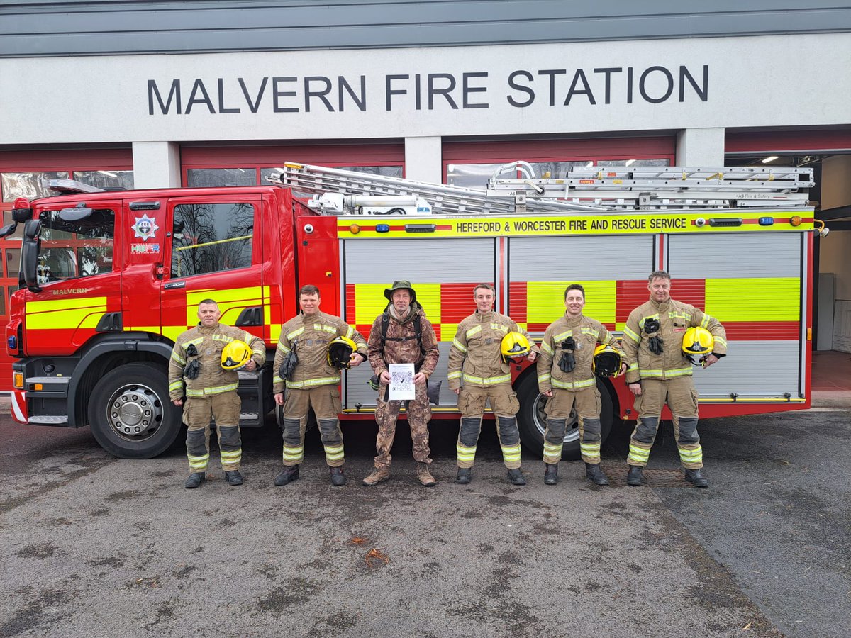 A local Malvern resident, Arunas Valavicius is walking from Malvern Fire Station to the summit of Snowdon in just 6 days to raise funds for the Grace Kelly Childhood Cancer Trust! 💙 To donate please follow the link gkcct.enthuse.com/pf/arunas-vala…
#CharityWalk #GraceKellyTrust #HWFRS