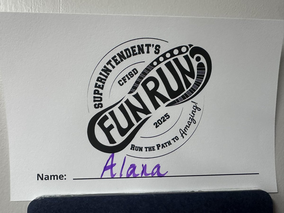 ProcurementSvc's tweet photo. The department is getting fun run ready! https://t.co/mB1EciRnOj