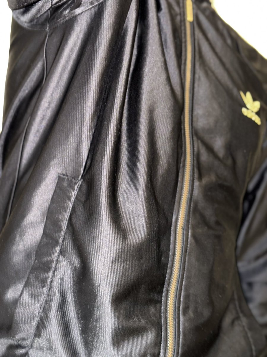 chileadidas (@twitos76543) on Twitter photo 