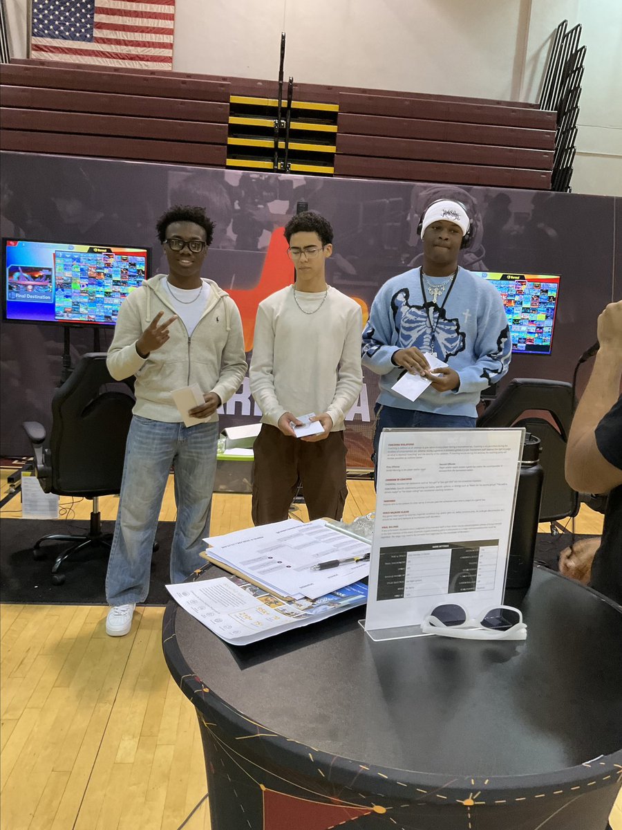 Five Carat Choice tweet media