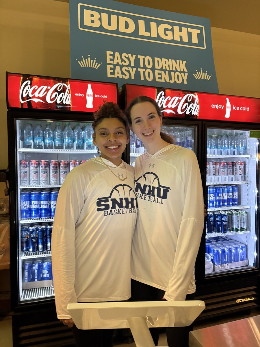 SNHUWBB tweet media