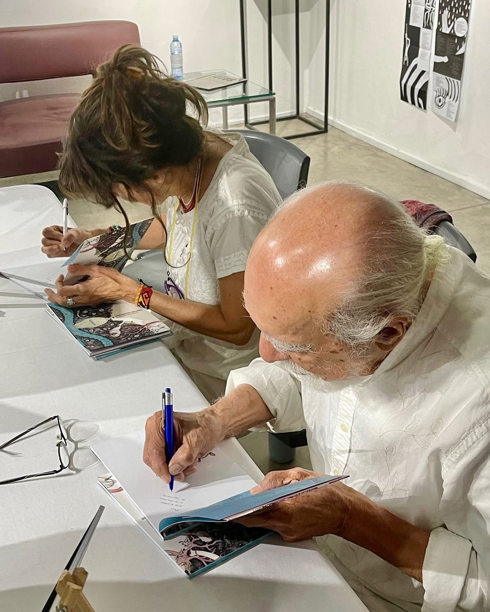 Kijadurías y Veronica Vides participarán en la presentación de Un pequeño milagro / A small miracle, este sábado en Librería y papelería UCA de SoHo Las Cascadas. ¡Te esperamos!

📆 Sábado 15 de marzo de 2025
⏰ 4:00 p.m.
📍 Librería UCA, SoHo Las Cascadas