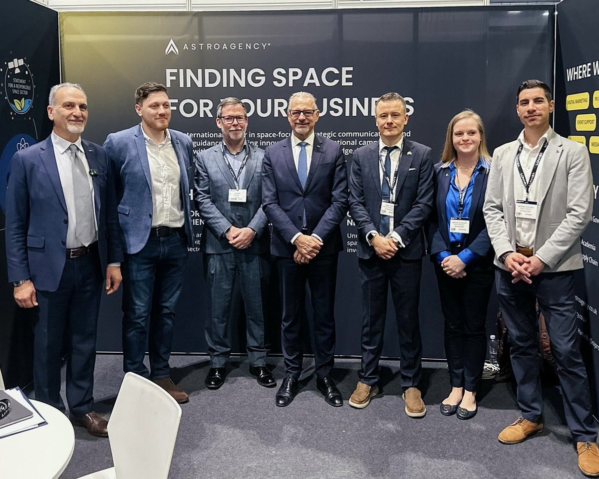 Daniel Smith tweet media