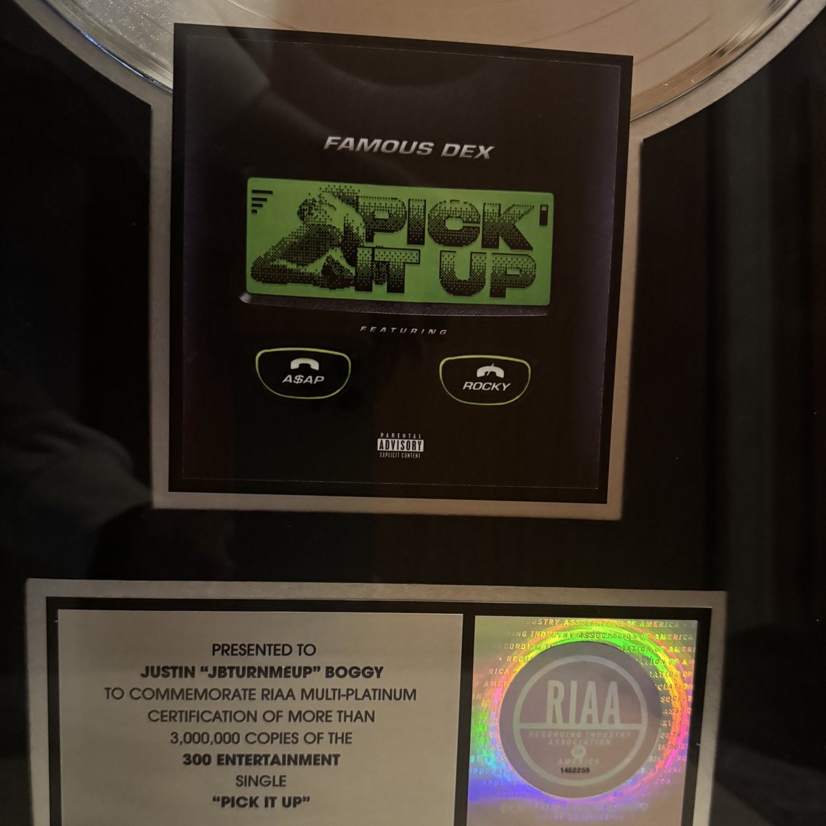 Just came in the mail… Pick It Up is 3x 💿 !!