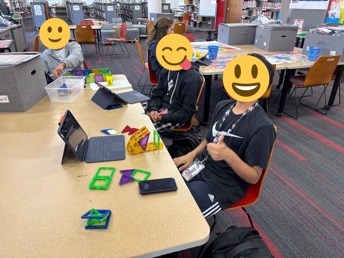 CHS9LIB's tweet image. Did you know the CHS9 Library checks out more than just books?
We also offer manipulatives for teachers!
Mrs. Deck&apos;s classes used Play-Doh, MagnaTiles, LEGO, and more to create leprechaun traps today! 
#CHS9Reads @CISDlib  @CHS_9