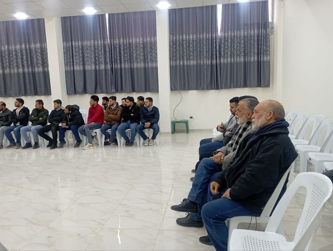 SRYA2011's tweet photo. In a vibrant discussion in #Darayya, #Damascus, Reform &amp; Labour Youth Association explored the role of youth in shaping #Syria’s future. The focus: collaboration, overcoming challenges &amp; turning ideas into action. A call for unity, resilience &amp; freedom! #YouthPower #SyrianFuture https://t.co/jc2317rpmc