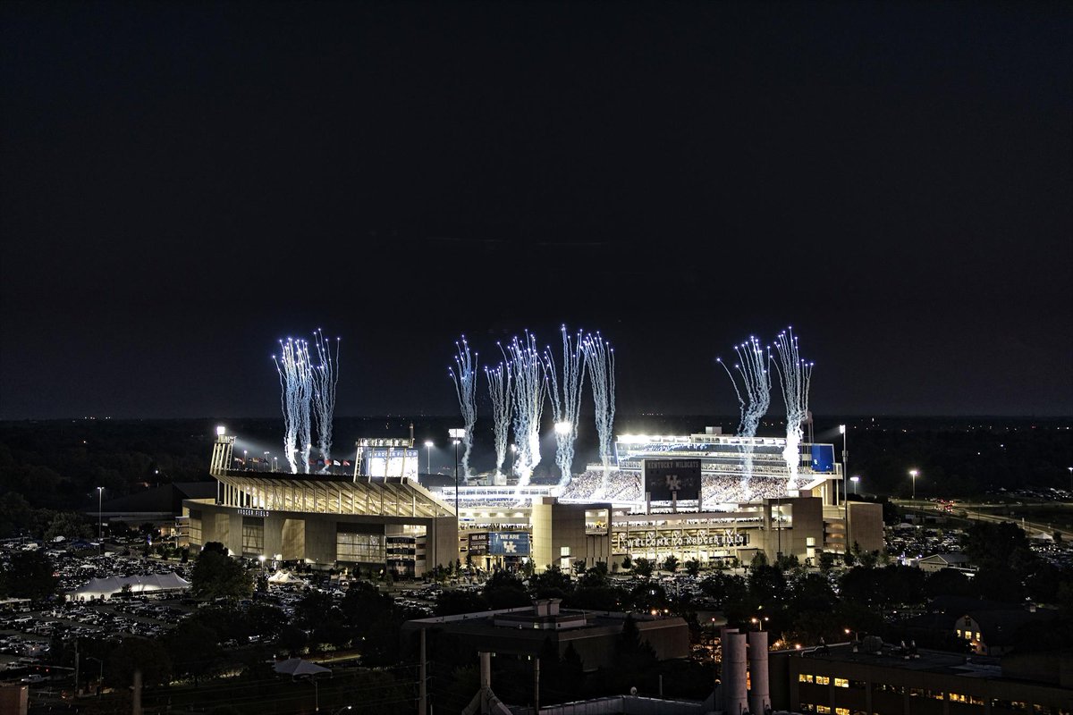 CFB Home (@cfbhome) on Twitter photo Stadium of the Night π
ποΈ Kroger Field
βοΈ Capacity: 61,000
π Lexington, Kentucky
Home of <a href="/UKFootball/">Kentucky Football</a> Stadium of the Night π
ποΈ Kroger Field
βοΈ Capacity: 61,000
π Lexington, Kentucky
Home of <a href="/UKFootball/">Kentucky Football</a>