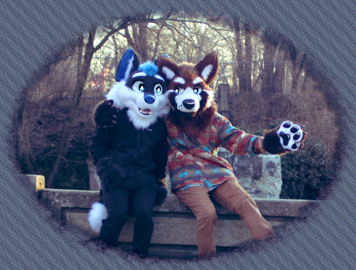 Retro Red Pandusky tweet media