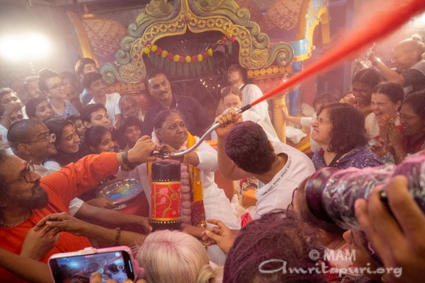 Amma Chimes tweet media