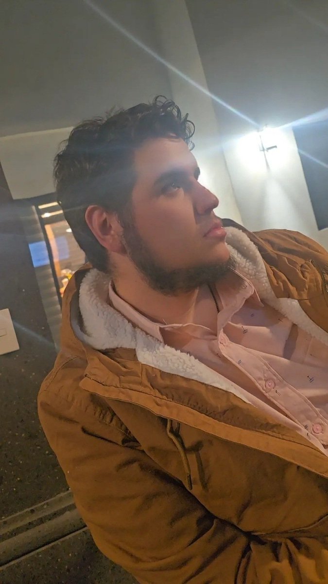 Hoy cumple años el guapo, el patrón, el mero mero, el mandamas de Horus Orlando Ceo de la org F1naL!! Que pases un día increíble en tu viaje con tu familia, esperemos que todo lo que deseas se te cumpla. Felicidades chulo!!! 🖤