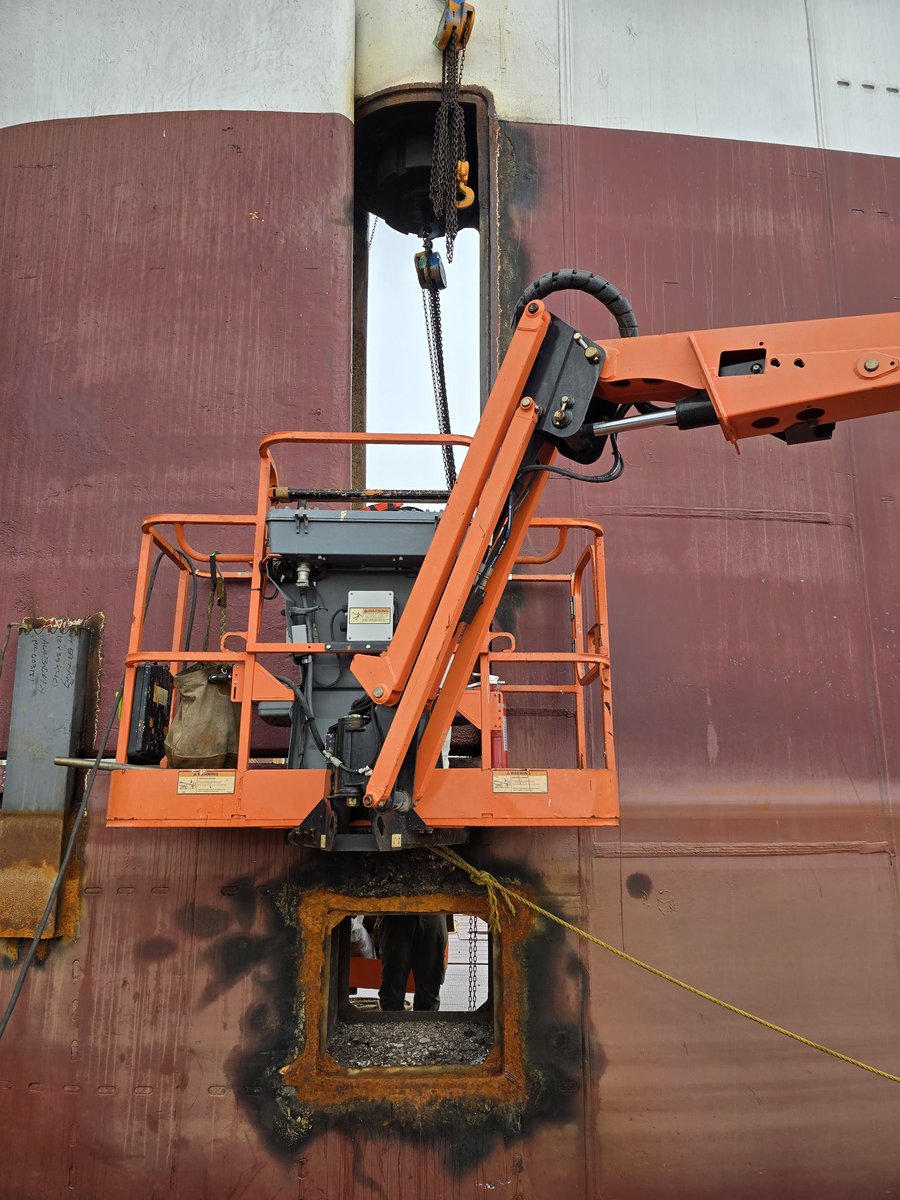 BrandonDubisky's tweet photo. Making shit happen #ShipyardLife https://t.co/d3MRDieNOY