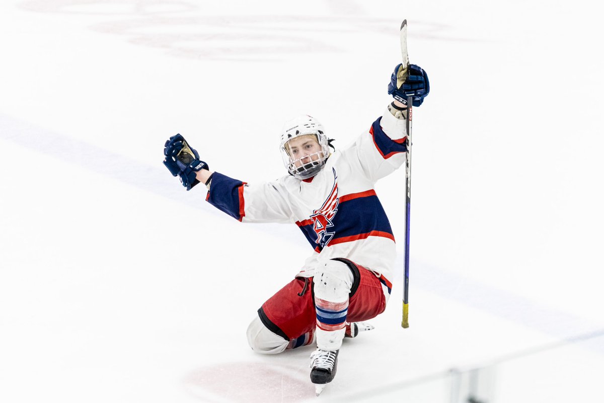 Bantam A - Quarterfinals

FINAL
Armstrong Cooper > Minnetonka (5-4)

Armstrong Cooper: Z. Swanson (2), Kragthorpe (2), Kahl
Minnetonka: Hoffman, Coccimiglio (2), Ware

SOG: 34-24 Minnetonka