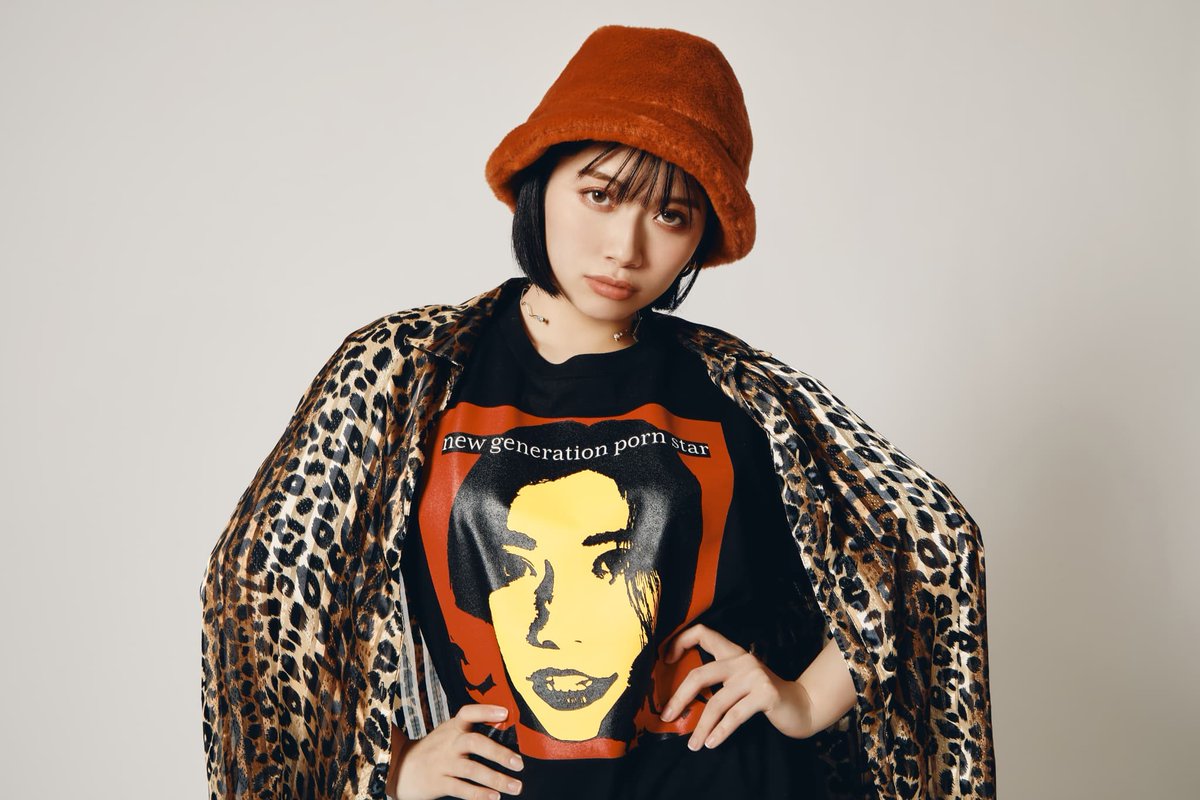fempass_beV's tweet photo. #MNKM × #fempassBeV
#石原希望 さん@Nozomi_Ishihara
がモデルのアイテム好評発売中❤️🔥
👚アイテム
【HOPE Tee by MNKM】
裏表で表情の全く違った両A面な仕上がりに。
📲販売先
🛒fempassBeV
https://t.co/h6K1s0fRYt
@Mnkm_Store https://t.co/cRHZIUaEvy