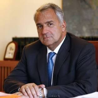 doukouras's tweet photo. Βορίδης στο Μετανάστευσης σαν να λέμε Ηρώδης στο Παιδείας. https://t.co/ZwarOsFRfL