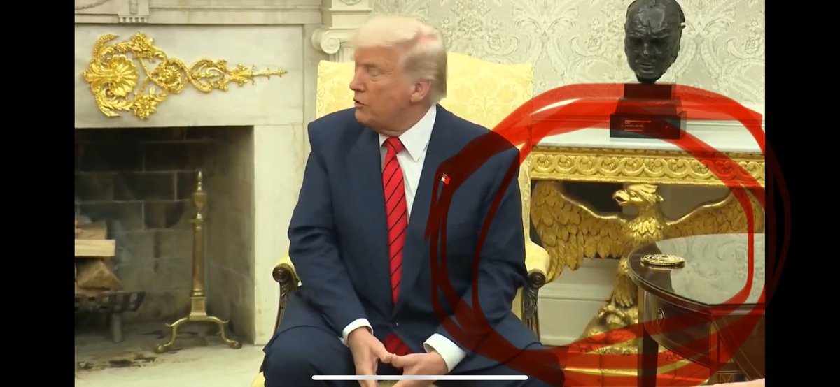 squidjohnson's tweet image. These are the decorations that @realDonaldTrump wants decorating the Oval Office? Looks like something Hitler really liked as well (second picture). The American have to be concerned.