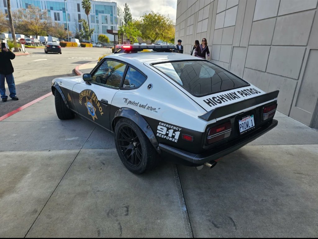 chair 🪑 tweet media