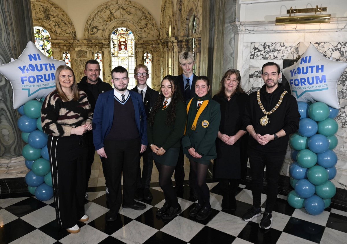 ExecOfficeNI's tweet photo. Junior Minister Aisling Reilly joined members of the NI Youth Forum and pupils from four local schools at Belfast City Hall for a special event as part of #WelcomeToYourVoteWeek.
Voicing her support for the Electoral Commission campaign and this year’s theme ‘Get Informed and Get Involved’, Junior Minister Reilly encouraged more people to become active in local democracy and stressed the importance of enabling young people to feel empowered to engage with the voting process.
