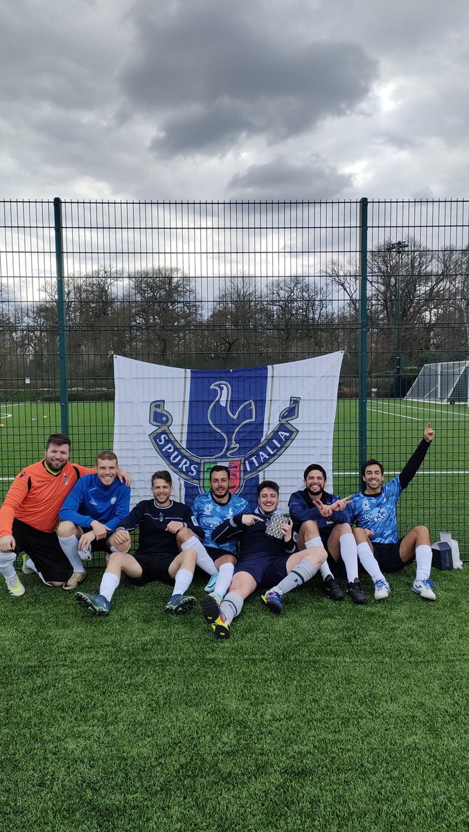 🏆CAMPEONES🏆

Spurs Italia si aggiudica il torneo dedicato ai Supporters Club disputato quest'oggi al Tottenham Hotspur Training Ground battendo in finale gli Scunthorpe Spurs con una fantastica rimonta🔥

#COYS