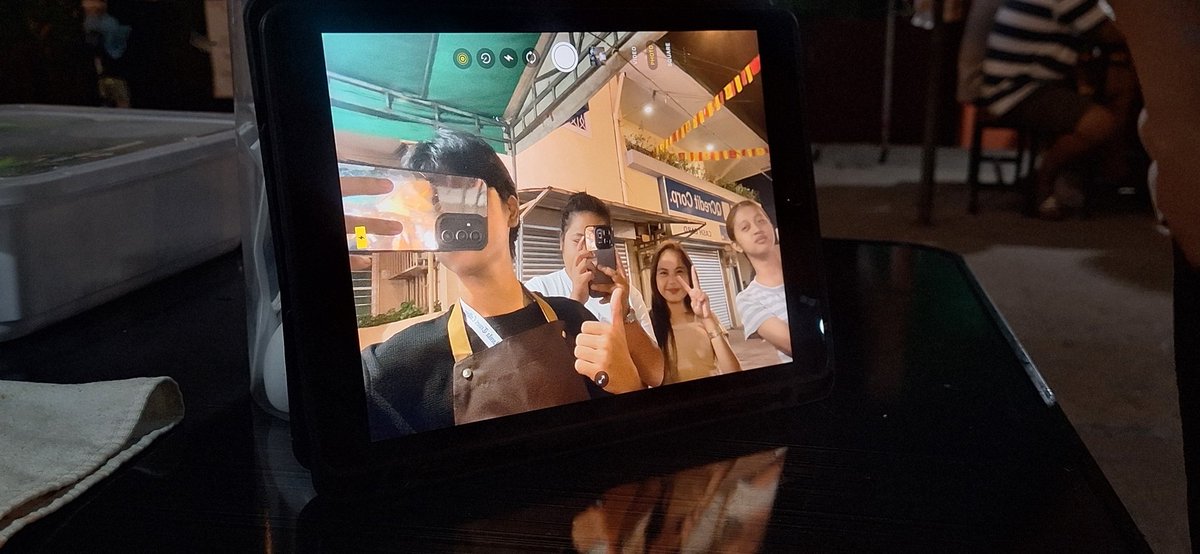 _sxiro's tweet photo. done w sponty barista duty 🕺 https://t.co/1vfpZg4LKn