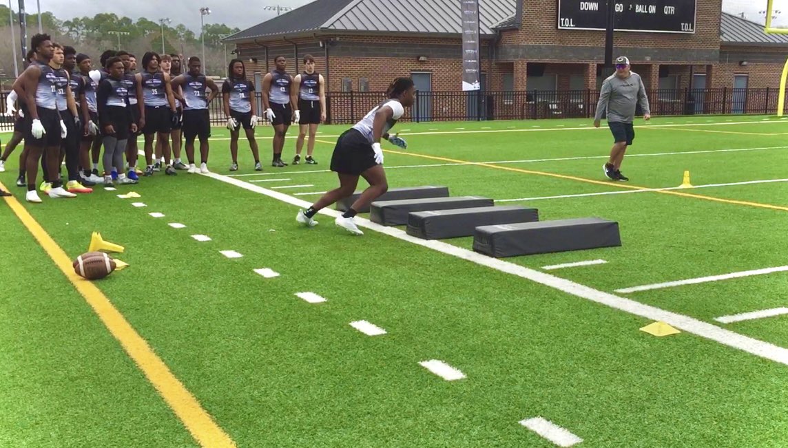 👀”The LBs in Dothan”
<a href="/RivalsCamp/">Rivals Camp Series</a> @rivals <a href="/izellreese/">Izell Reese</a> 

Great efforts from “The LBs” that participated in the <a href="/Rivals/">Rivals</a>Camp showcasing their skills….traditionally the state of Alabama producing next level talent at the LB position🔥📈💎

‘26 <a href="/JJ_Bush251/">• Jaden "JJ" Bush •</a> (LB MVP)
‘26 <a href="/Khibrazier/">Makhi “Koba” Brazier</a>