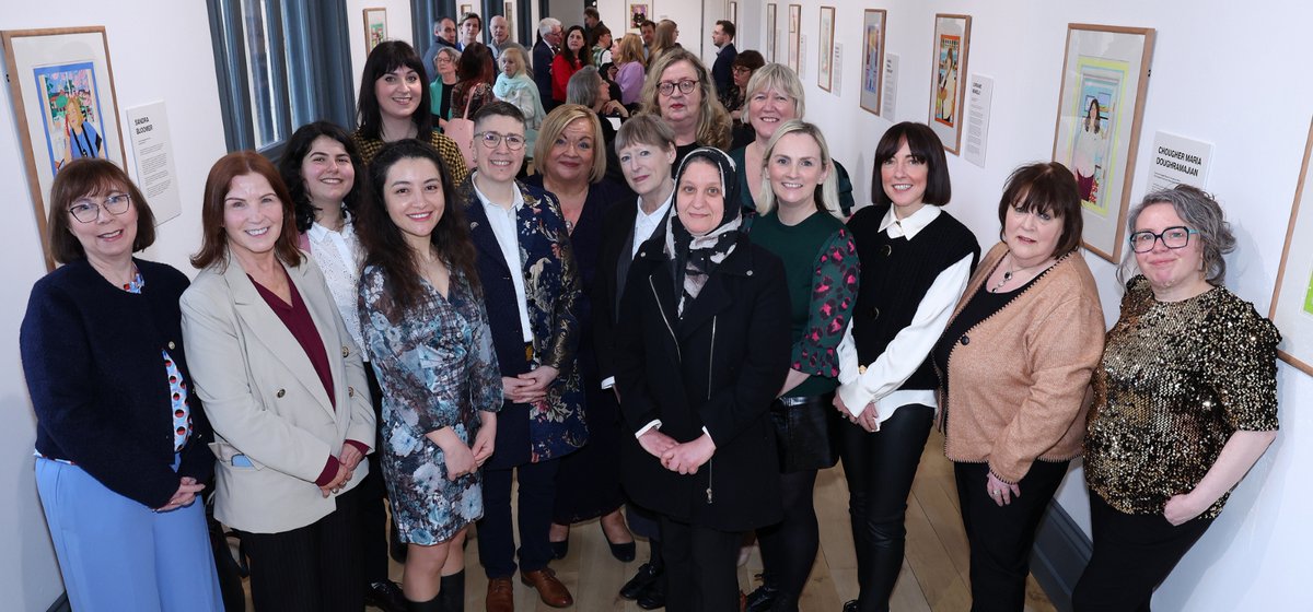 Queen's Staff (@qubstaff) on Twitter photo ICYMI: We recently launched 'In Good Company: Portraits of Queen’s Women' <a href="/NaughtonGallery/">The Naughton Gallery</a>, honouring 15 exceptional women <a href="/QUBelfast/">Queen's University Belfast 🎓</a> & their invaluable impact on the University.
▶️Read more: qub.ac.uk/sites/StaffGat…
📸In Pictures: qub.ac.uk/sites/StaffGat…
#LoveQUBstaff #LoveQUB ICYMI: We recently launched 'In Good Company: Portraits of Queen’s Women' <a href="/NaughtonGallery/">The Naughton Gallery</a>, honouring 15 exceptional women <a href="/QUBelfast/">Queen's University Belfast 🎓</a> & their invaluable impact on the University.
▶️Read more: qub.ac.uk/sites/StaffGat…
📸In Pictures: qub.ac.uk/sites/StaffGat…
#LoveQUBstaff #LoveQUB
