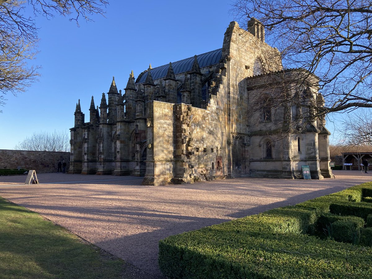 It’s a bright and very sunny end to the day! <a href="/VisitScotland/">VisitScotland</a>