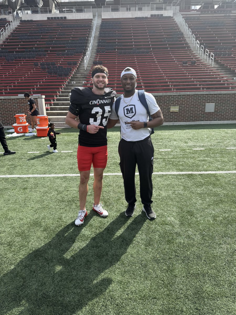 Coach (E)dwards tweet media