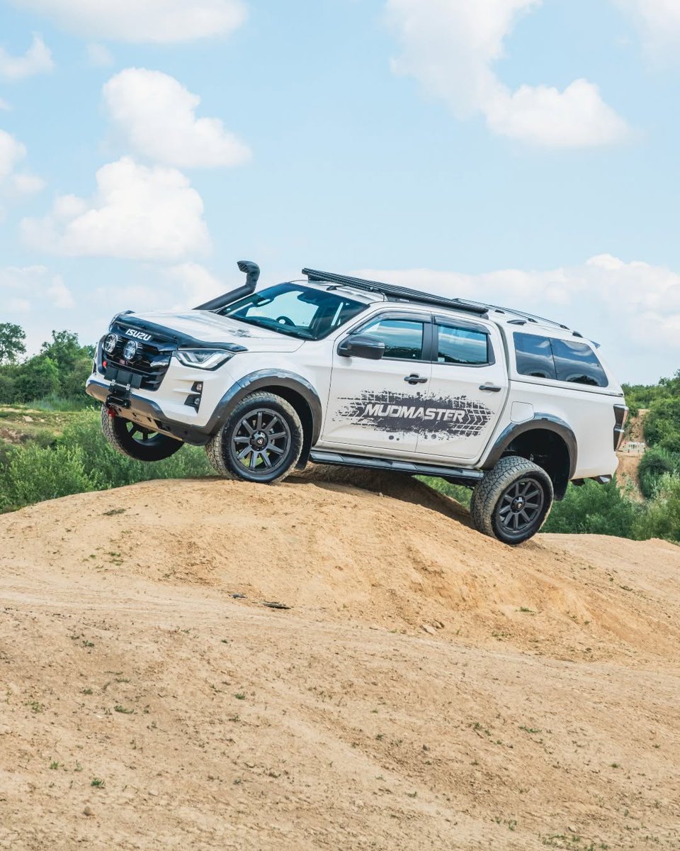 FJChalkeIsuzu's tweet image. The #IsuzuDMax MUDMASTER has off-roading down to a science, equipped with all the tools to overcome challenging obstacles. 💪

The #DMax #MUDMASTER’s accessories are all available at Vale Motors. Click isuzudmax.co.uk/isuzu-d-max-vc… to learn more.