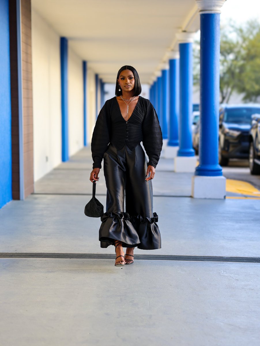 Serving confidence, elegance, and a whole lot of style ✨🖤