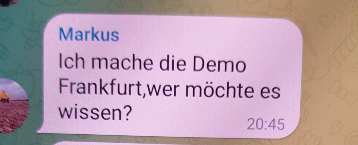 NimaTikken's tweet photo. Markus &amp; Petra Müller aus Reichelsheim, während Corona von der Wetterauer Zeitung als Krisenbewältiger-Pärchen dargestellt. Markus ist großer AfD-Fan &amp; organisiert nun die Demo am 22.03. in Frankfurt 🤷🏻‍♀️ #ffm2203
https://t.co/X1a2qLHns1 https://t.co/P1ERqnZfLs