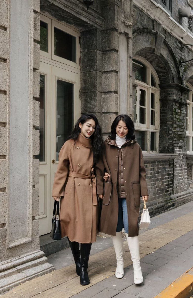 A friend I haven’t seen in two years. Maybe we will meet again in July. I am really happy.