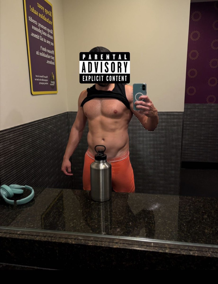 You like my underwear dorks!?#NewProfilePic #underwear #CalvinKlein #wedgie #dom #bully