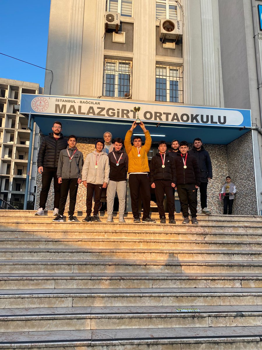 Geleneksel Çocuk Oyunları Yıldız Erkekler Yakan Top Bağcılar İlçe 1.si olarak Okulumuzu ve  ilçemizi il genelinde temsil edececektir.
<a href="/tcmeb/">Millî Eğitim Bakanlığı</a> 
<a href="/istanbulilmem/">İstanbul İl Millî Eğitim Müdürlüğü</a> 
<a href="/TC_Bagcilar/">Bağcılar Kaymakamlığı</a> 
<a href="/abdullahucgun33/">Abdullah Uçgun</a> 
<a href="/BagcilarMem/">Bağcılar İlçe Milli Eğitim Müdürlüğü</a> 
<a href="/mehmetsansar60/">Mehmet Sansar</a> 
<a href="/syhnsrc/">syhnsrc</a>