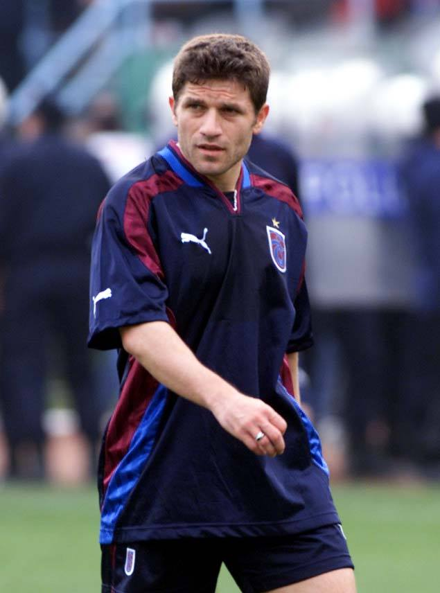 Erhan Namlı
2000-01