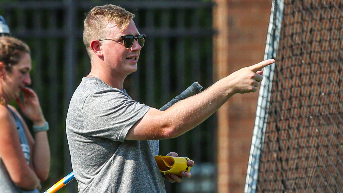 NEWS | Toby Platt named Bellarmine field hockey head coach

🏑⚔️

📰  bit.ly/3XU8Kvg