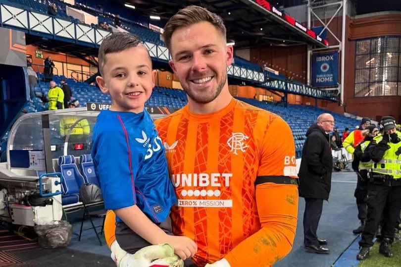 ToddFergusonNAA's tweet image. Jack Butland meets Teddy Potter at Ibrox (Image: Holly Potter)

✊🏻💙🇬🇧