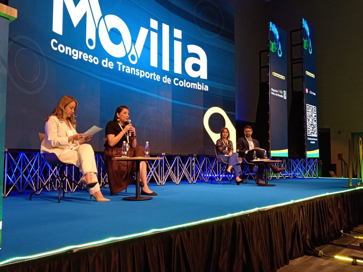 En México "trabajamos en tener mecanismos vinculantes a la política pública para que los procesos avancen de manera paralela", cuenta Claudina de Gyves, exsecretaria de Movilidad del Gobierno del Estado de Oaxaca. 🇲🇽

#Movilia2025 👇