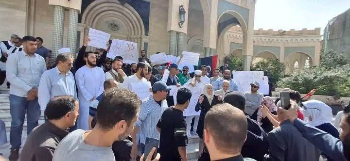Libyatoday24's tweet photo. #Watch
A glimpse of today’s protests at Algeria Square in the capital, Tripoli, rejecting the settlement of migrants.
#Libya_Today #Photos https://t.co/r8Jniknkoj
