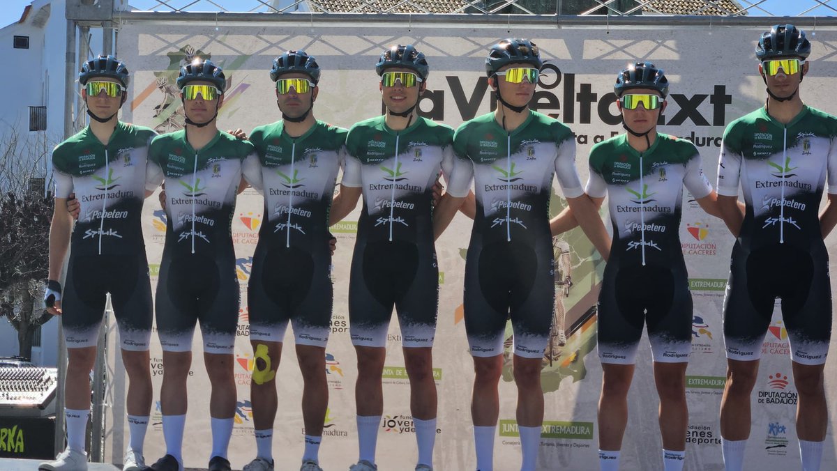 Buena etapa hoy de Vuelta a Extremadura la realizada por el Extremadura Pebetero

Adrián Benito se coloca el maillot de la montaña y Pablo Leno el de primer extremeño, además ambos están en el top 10 de la general, el equipo se coloca 5° 

<a href="/FJyD/">Fundación Jóvenes y Deporte 🅵🅹🆈🅳 💚🤍🖤</a> 
<a href="/Pebetero/">PEBETERO Servicios y Formación</a> 
#VueltaExtremadura25