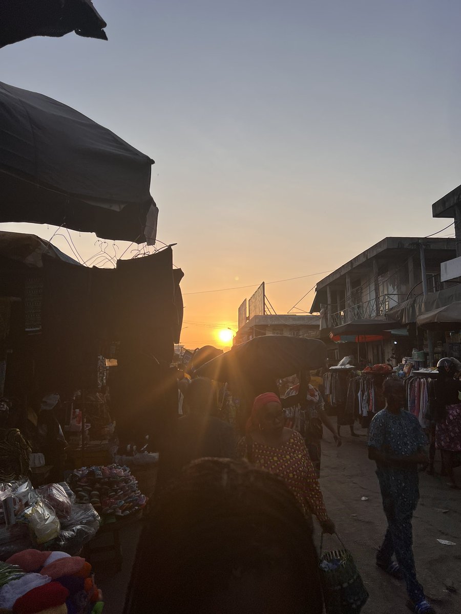 Ashille_ALEGA's tweet photo. Tokpa sunset…
#ShowMeYourSunset
#SunsetLover
#229🇧🇯 https://t.co/HXSMGcabFV