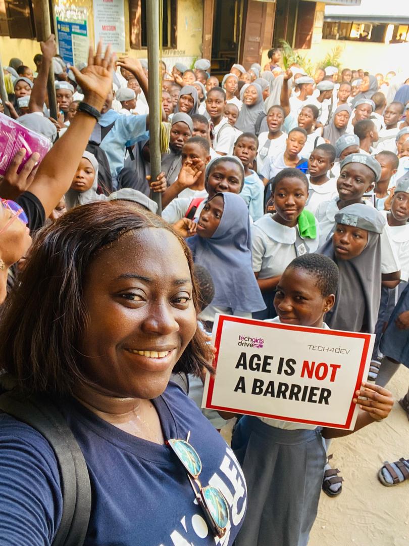 graciey_E's tweet photo. This is just the beginning, and I'm excited to see where this journey takes us. I can't wait to share more stories from our journey across Nigeria and Africa! Thanks to @Tech4DevHQ , @Paul_Hephzibah, and my incredible team for their dedication and hard work.
#TechGirlsDrive https://t.co/qSsN9t6sQe