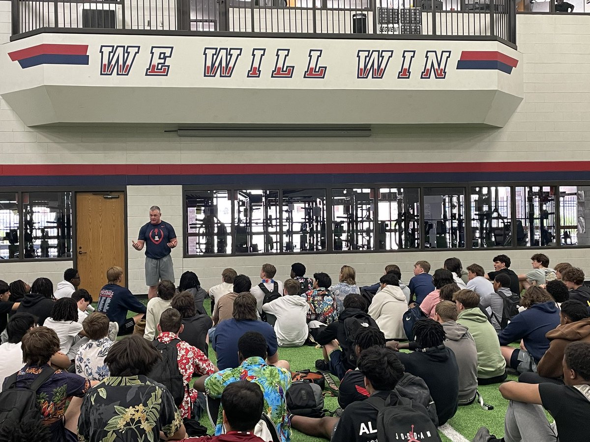 THE 🐐 is in the building‼️

<a href="/GenoPierce/">Geno Pierce</a> w/ <a href="/PCnowisthetime/">Performance Course</a> 

#TheTimeIsNow | #BTB