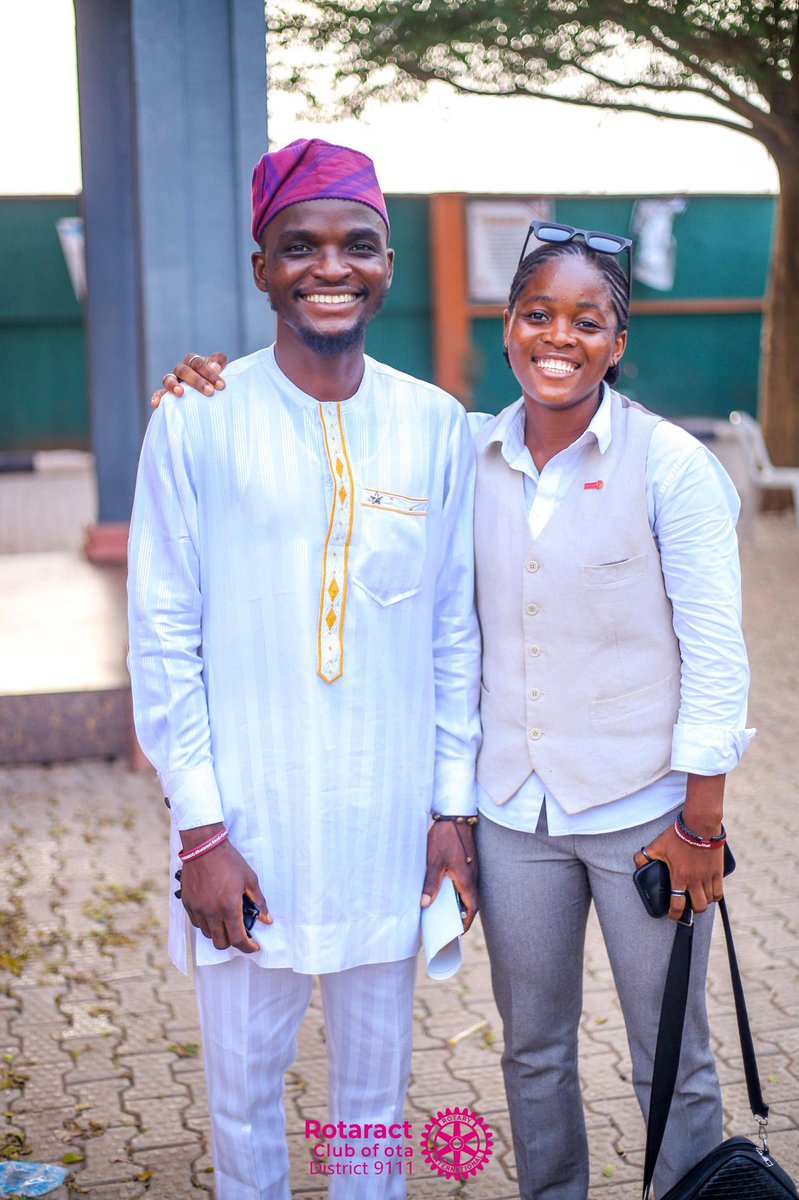 Awesome_Fola's tweet photo. OLASUBOMI - @SubomiOgundele 

If she’s not in @UnilagNigeria studying, she’ll be @RemoStarsLadies playing football or she’s @SOnibata making shoes 👞 

And importantly she’s always present @Rotaract_Ota volunteering / building up professional &amp; leadership skills. 

Star 🌟 Girl https://t.co/u4KrDkGYHH