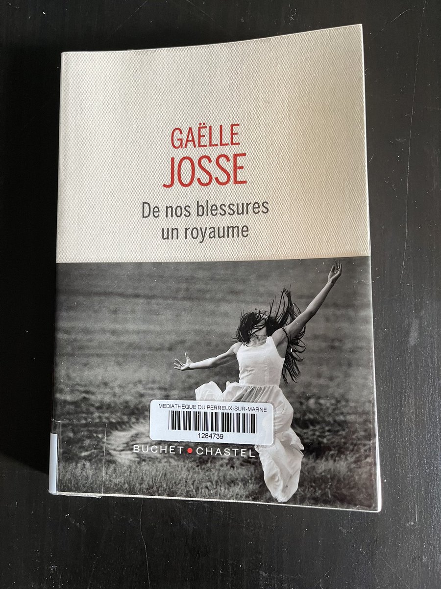 benelods's tweet photo. #vendredilecture avec l écriture pudique et intense de Gaëlle Josse De nos blessures un royaume Buchet Chastel.
Un voyage poétique , amoureux , douloureux mais rédempteur à travers l Italie . https://t.co/d02Hj6HZjg