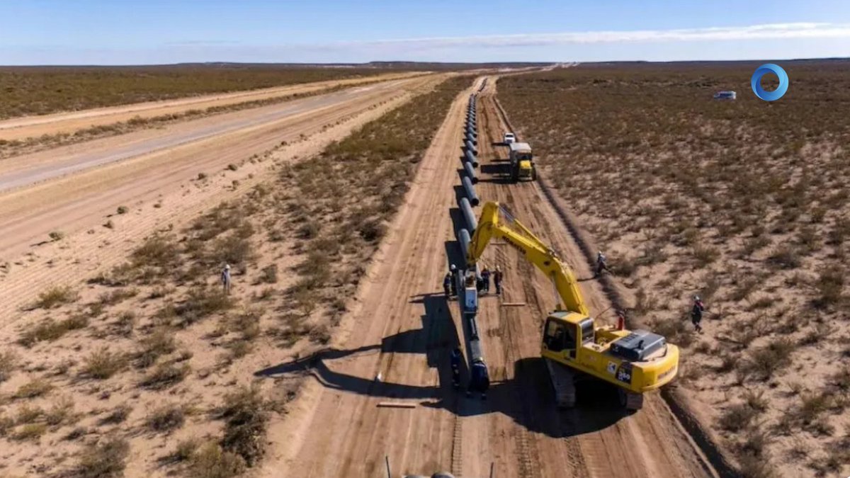 MejorEnergia1's tweet image. VACA MUERTA OIL SUR #VMOS | Conocé en este hilo los detalles del oleoducto que permitirá dar un salto exportador al petróleo de Vaca Muerta. El ducto de 570 Km. conectará el shale oil de Neuquén con Punta Colorada, en Río Negro.