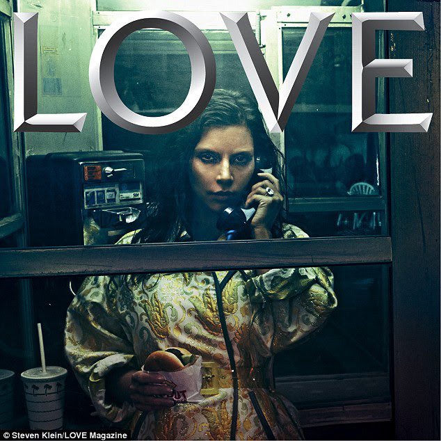 leandek15's tweet image. I just love it when Kim Kardashian does those edgy & out of character magazine covers so much more interesting to me
She pulls it every time