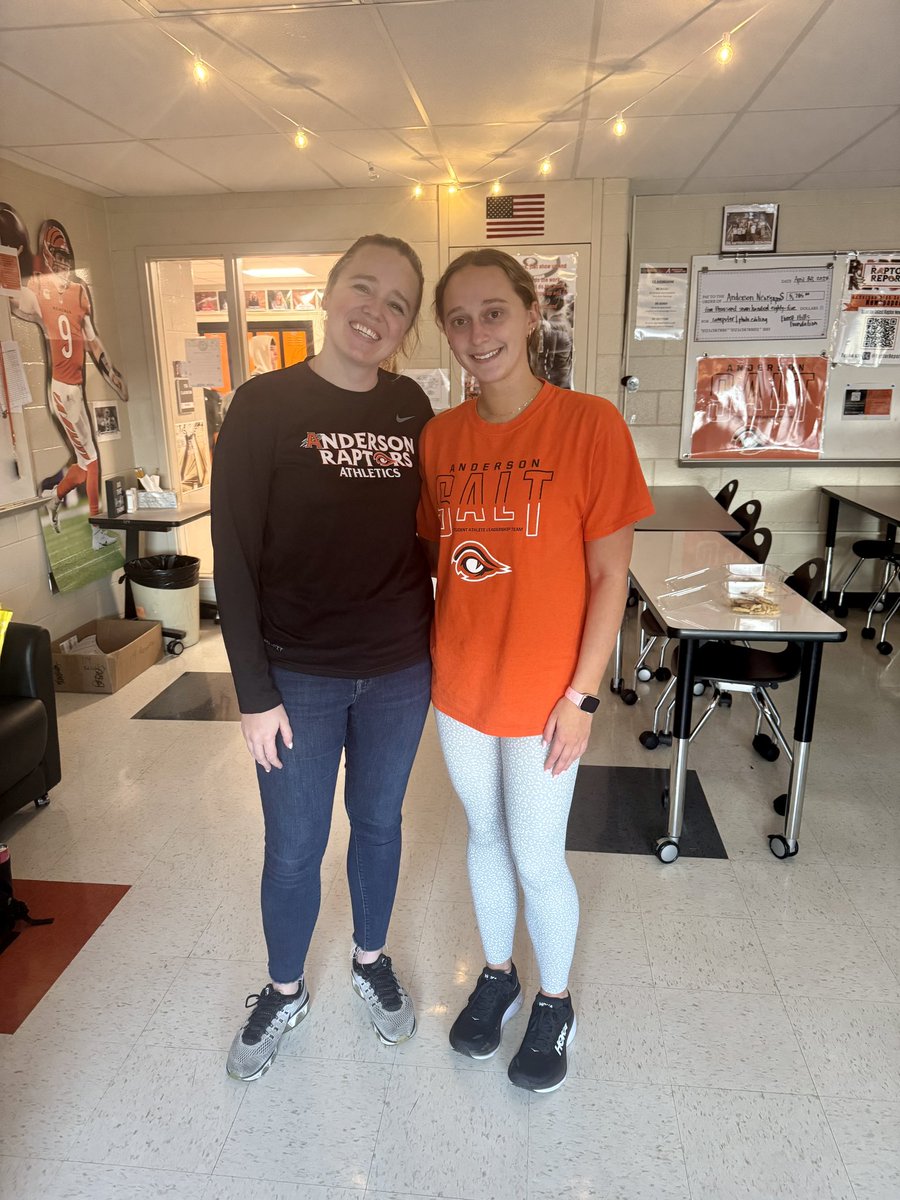 CoachOlson11's tweet image. So awesome to have @SALTAnderson Team Olson grad Kailey join us for small group this morning at @AndersonRaptors!

She shared what she learned in SALT and is now applying in college, and chatted with us on “confidence” this morning!!! Thanks Kailey! 🤍