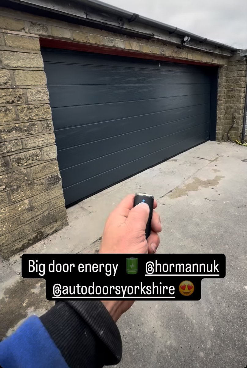 Autodoorsyorkshire (@autodoorsyorks) on Twitter photo Say goodbye to old and hello to bold! Our premium big garage doors offer unmatched security and functionality. 
☎️ 07895 698 239
🕸️ autodoorsyorkshire.com
📧 info@autodoorsyorkshire.com 
#GarageGoals #AutodoorsYorkshire #HomeUpgrade #CurbAppeal #DoorToStyle Say goodbye to old and hello to bold! Our premium big garage doors offer unmatched security and functionality. 
☎️ 07895 698 239
🕸️ autodoorsyorkshire.com
📧 info@autodoorsyorkshire.com 
#GarageGoals #AutodoorsYorkshire #HomeUpgrade #CurbAppeal #DoorToStyle